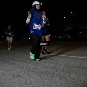 Runner Photo 7453731