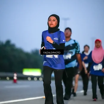 Runner Photo 7453751
