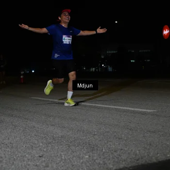 Runner Photo 7453753