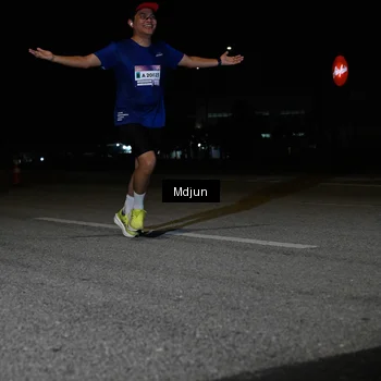 Runner Photo 7453754