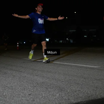 Runner Photo 7453757
