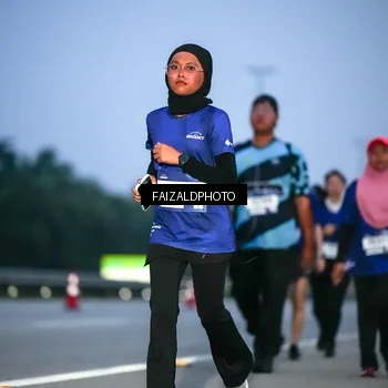 Runner Photo 7453761