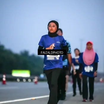Runner Photo 7453763