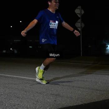 Runner Photo 7453770
