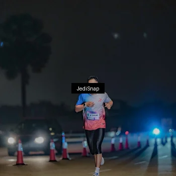 Runner Photo 7453772