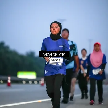 Runner Photo 7453773