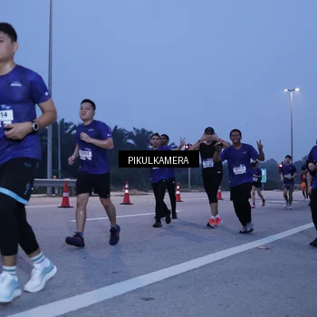 Runner Photo 7453787