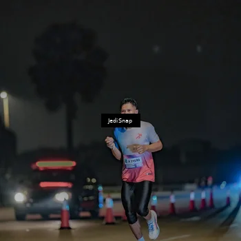 Runner Photo 7453792