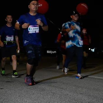 Runner Photo 7453798