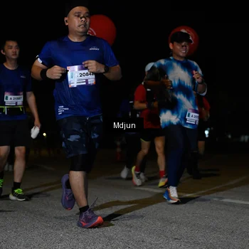 Runner Photo 7453801
