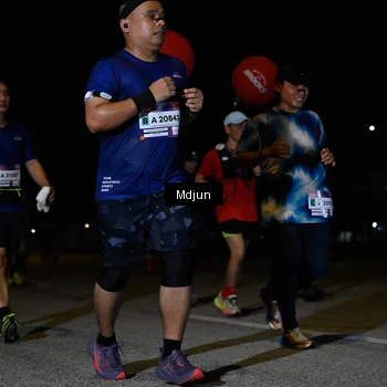 Runner Photo 7453804