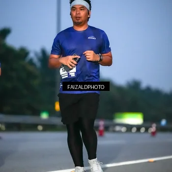 Runner Photo 7453810