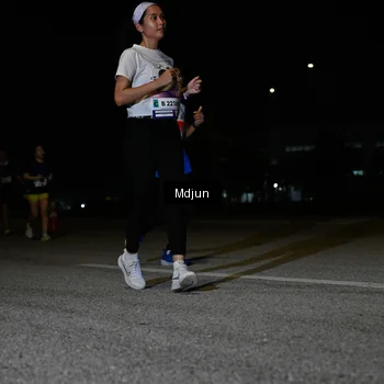 Runner Photo 7453811