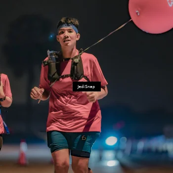 Runner Photo 7453814