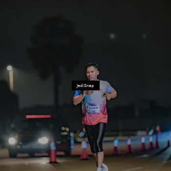 Runner Photo 7453817