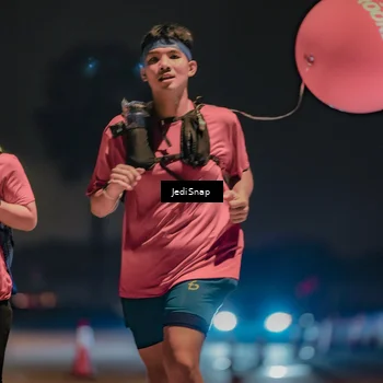 Runner Photo 7453832