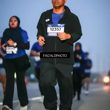 Runner Photo 7453841