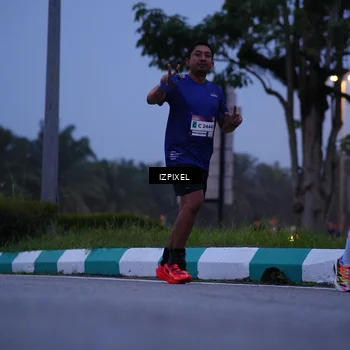 Runner Photo 7453862