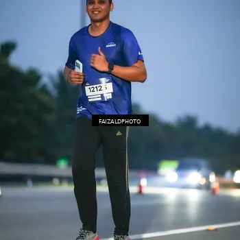 Runner Photo 7453863