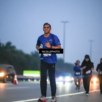 Runner Photo 7453873