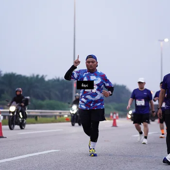 Runner Photo 7453881