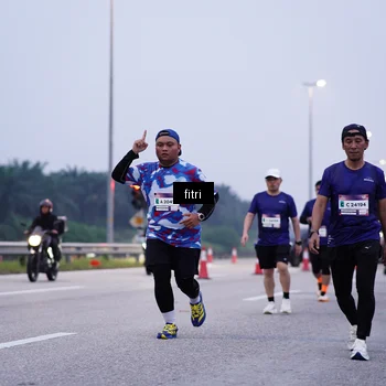 Runner Photo 7453882