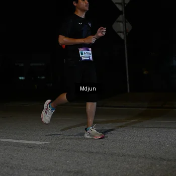 Runner Photo 7453885