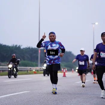 Runner Photo 7453891