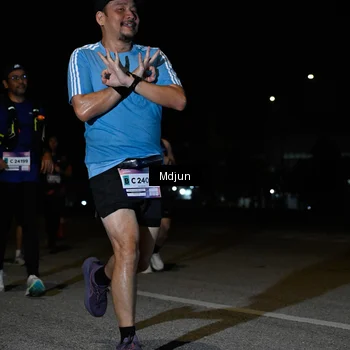 Runner Photo 7453895