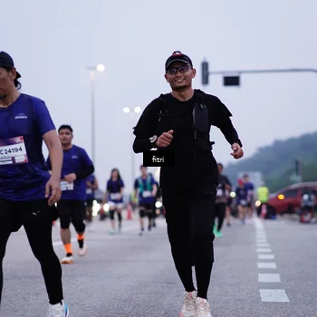 Runner Photo 7453899
