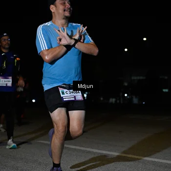 Runner Photo 7453900