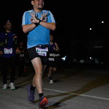 Runner Photo 7453901