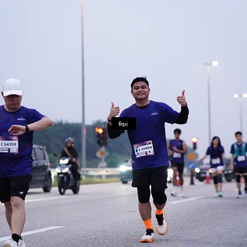 Runner Photo 7453908
