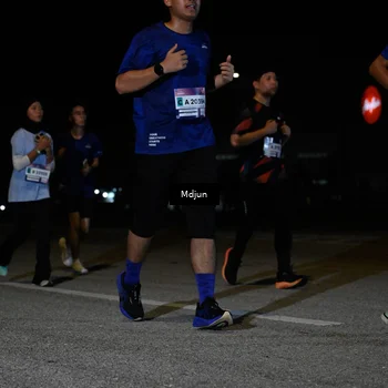 Runner Photo 7453913