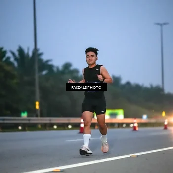 Runner Photo 7453922