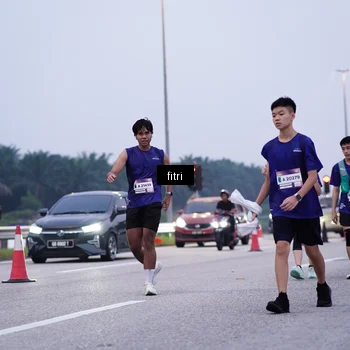Runner Photo 7453925