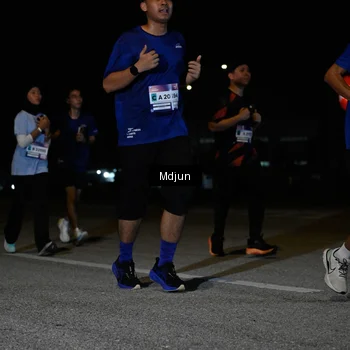Runner Photo 7453927