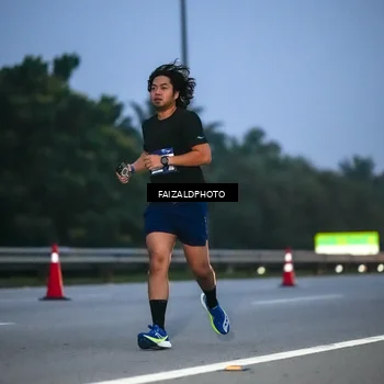 Runner Photo 7453965