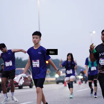 Runner Photo 7453972