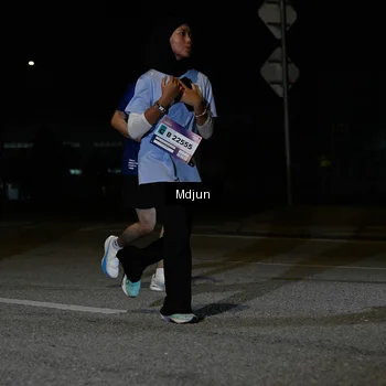 Runner Photo 7453975