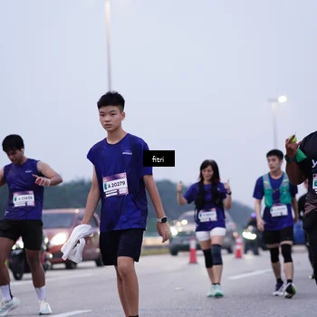 Runner Photo 7453977