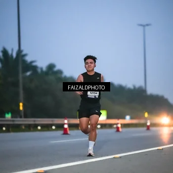 Runner Photo 7453978