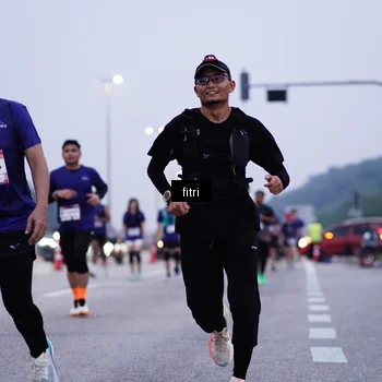 Runner Photo 7453979