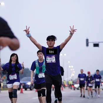 Runner Photo 7453981