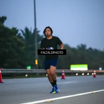 Runner Photo 7453983