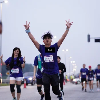 Runner Photo 7453986