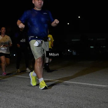 Runner Photo 7454004