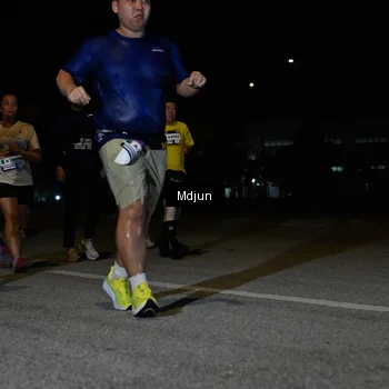 Runner Photo 7454005