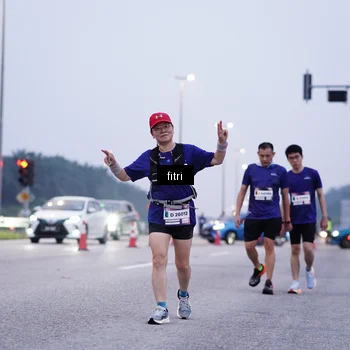 Runner Photo 7454048
