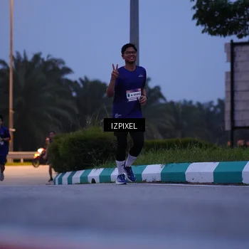 Runner Photo 7454056